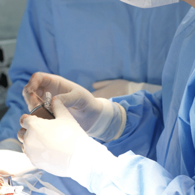 Cirurgia de estimulação cerebral profunda (DBS): quando indicar e quanto isso realmente custa?